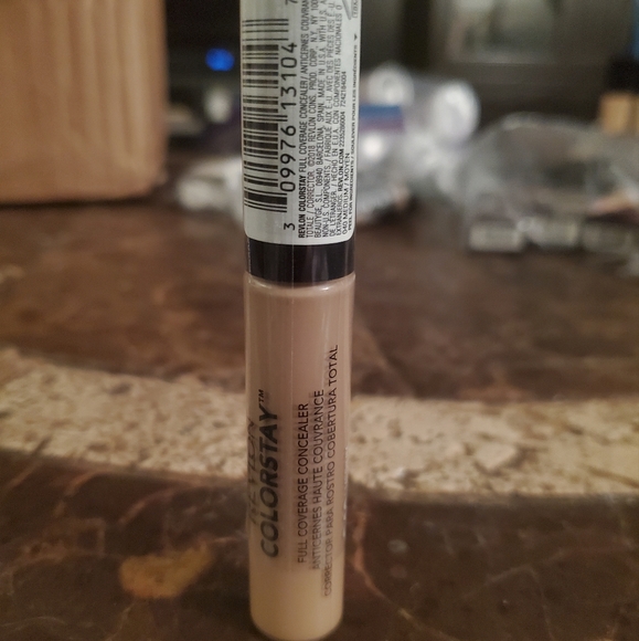 Revlon ColorStay 24Hour Color Longwear Full Coverage Concealer Medium - Picture 4 of 5